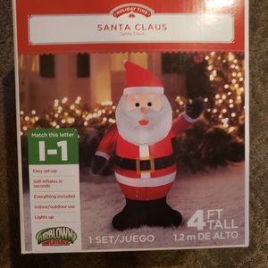 4ft tall santa